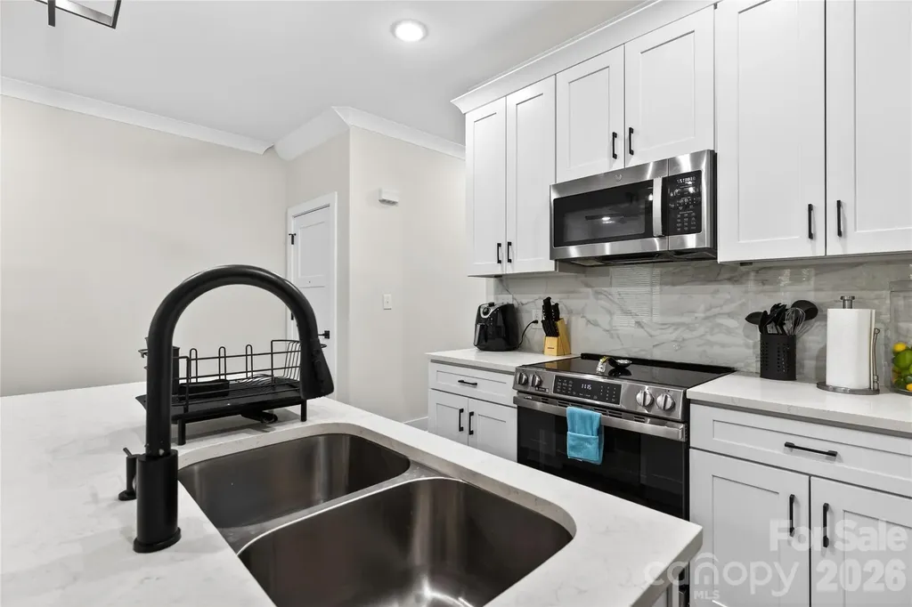 1933 St Mark Street Charlotte NC 28216