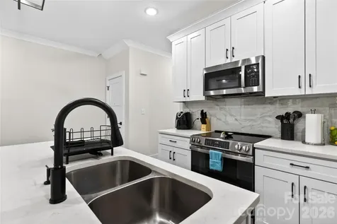 1933 St Mark Street Charlotte NC 28216