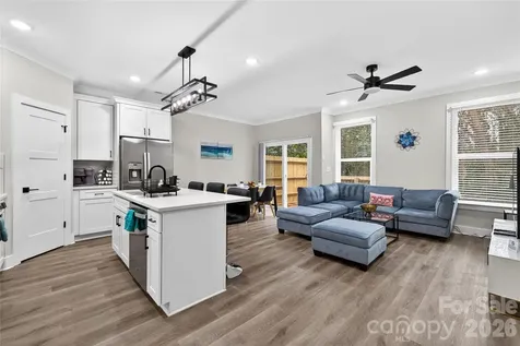 1933 St Mark Street Charlotte NC 28216