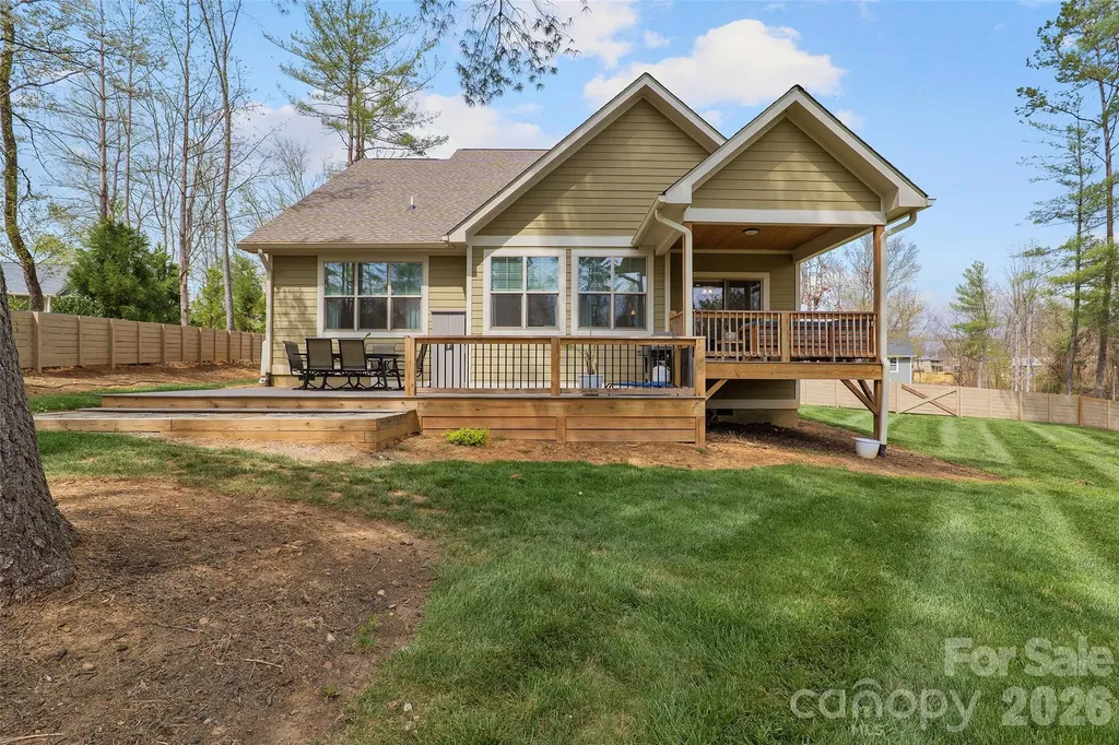 21 Wood Path Lane Arden NC 28704