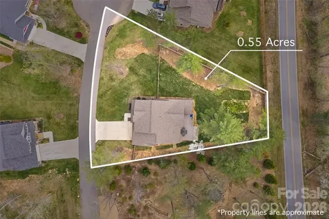 21 Wood Path Lane Arden NC 28704