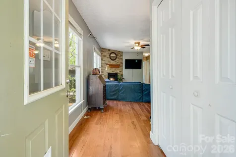 218 Appalachian Way Asheville NC 28806