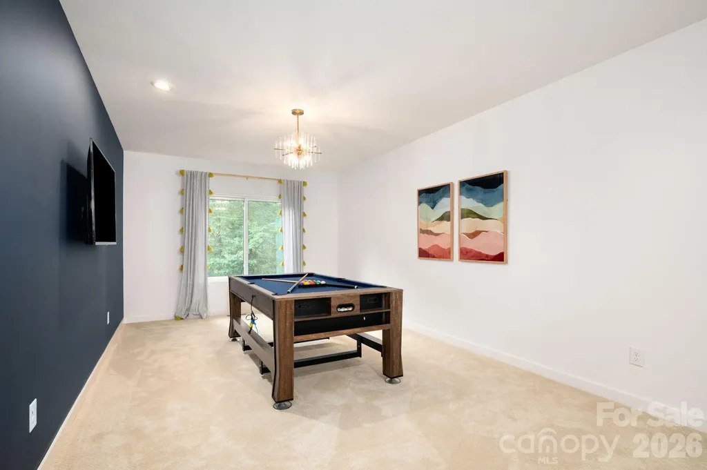 559 Shining Rock Path Horse Shoe NC 28742
