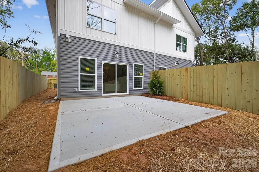 3219 Credenza Road Charlotte NC 28208