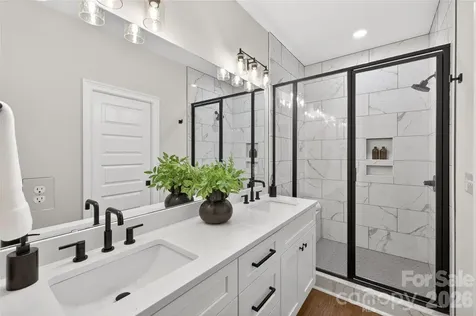 3219 Credenza Road Charlotte NC 28208
