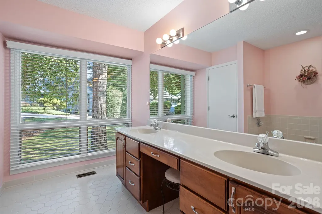 128 Forest View Drive Flat Rock NC 28731