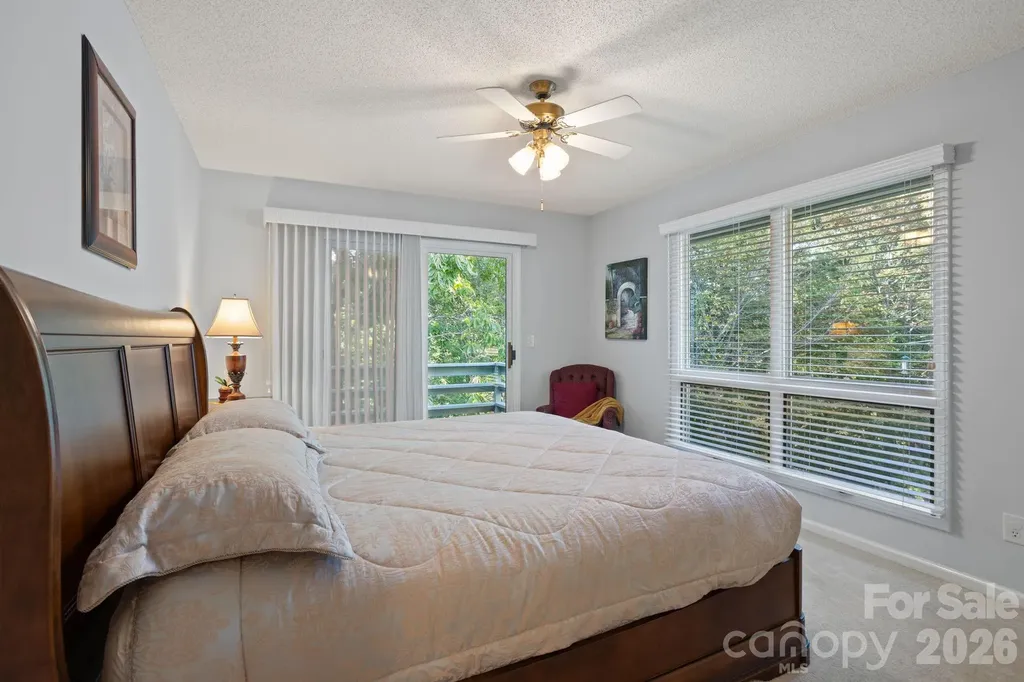 128 Forest View Drive Flat Rock NC 28731
