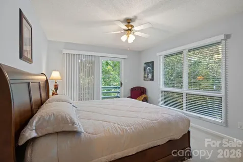 128 Forest View Drive Flat Rock NC 28731