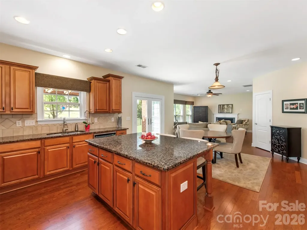 8638 Savannah Road Harrisburg NC 28075