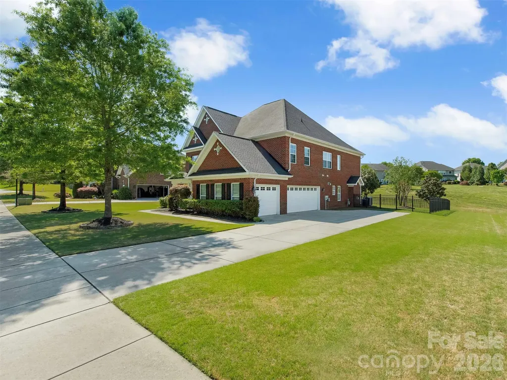 8638 Savannah Road Harrisburg NC 28075