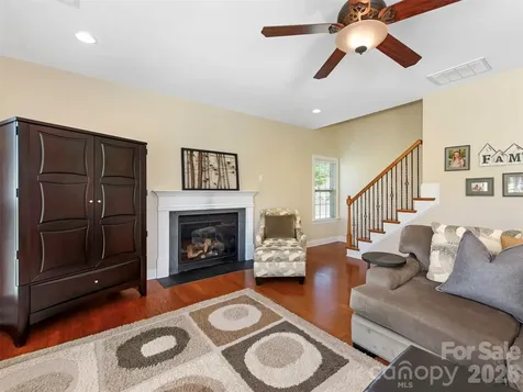 8638 Savannah Road Harrisburg NC 28075