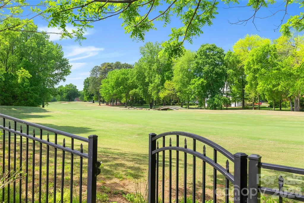 11920 Three Vistas Court Charlotte NC 28277