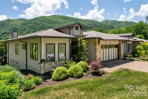 110 Plateau Drive Maggie Valley NC 28751