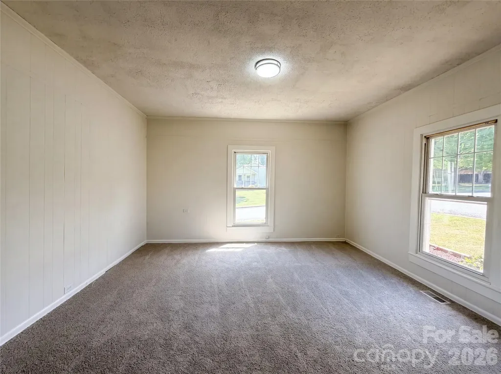 215 S Ferry Road New London NC 28127