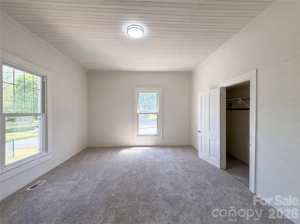 215 S Ferry Road New London NC 28127