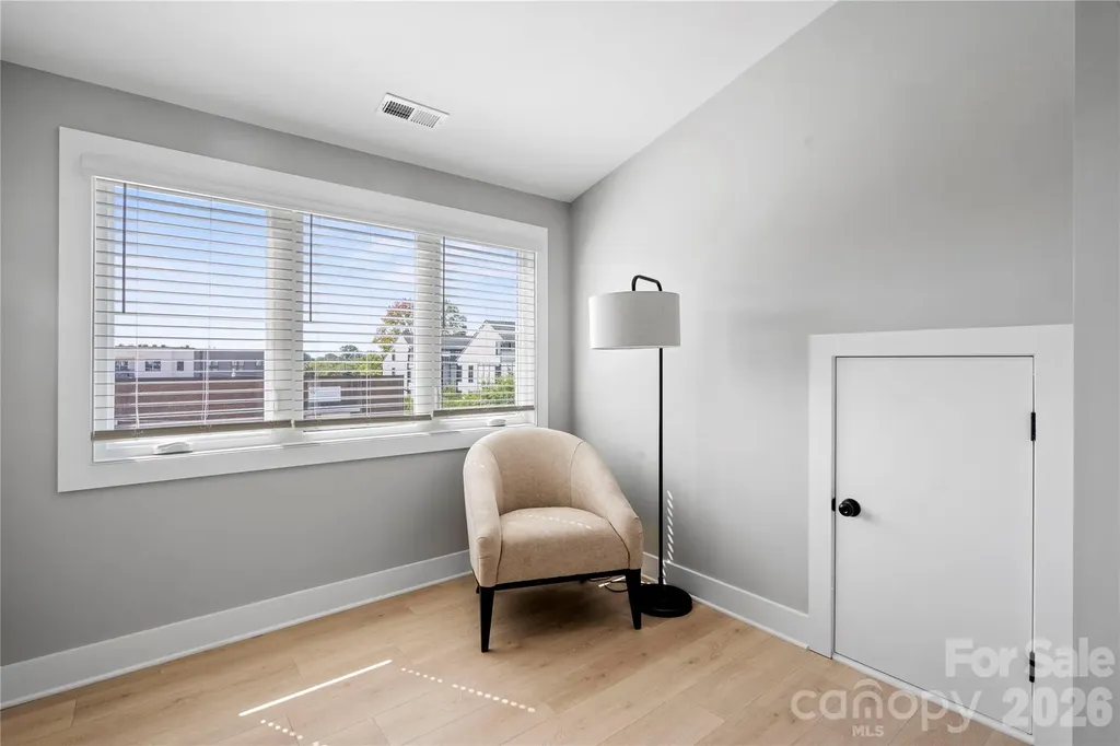 242 Freeland Lane Charlotte NC 28217