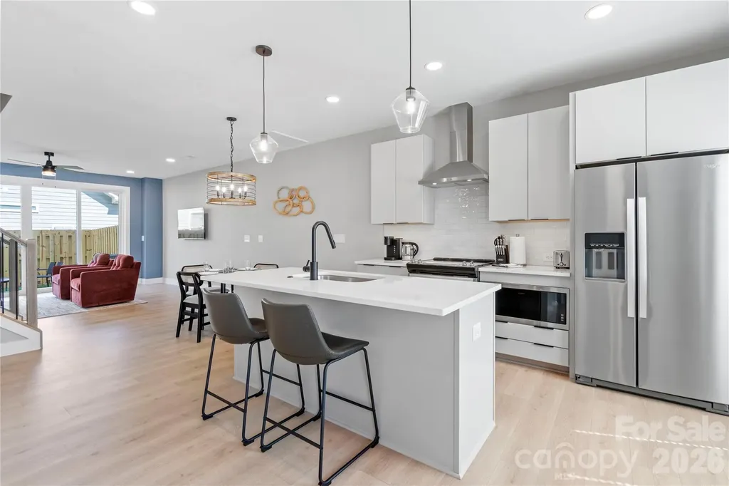 242 Freeland Lane Charlotte NC 28217