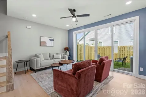 242 Freeland Lane Charlotte NC 28217