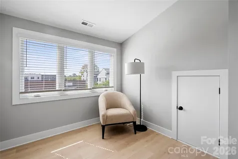 242 Freeland Lane Charlotte NC 28217