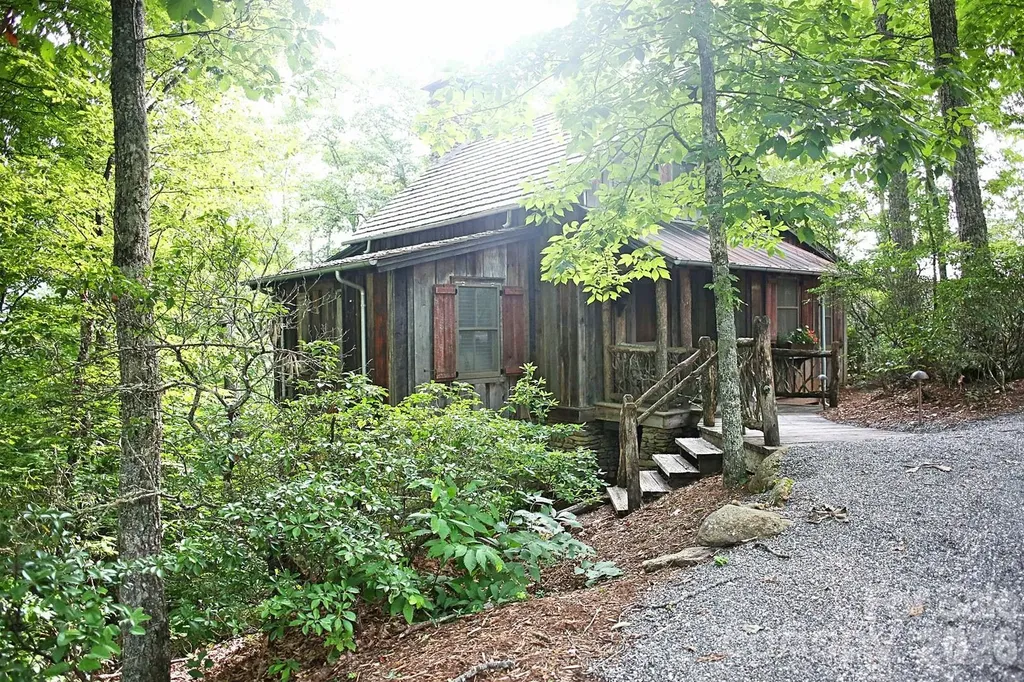 139 (#13) Boarding House Way Sylva NC 28779