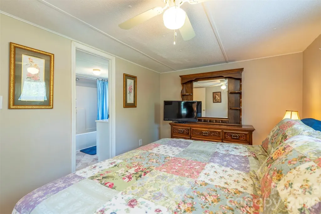 28 Brooks Cove Road Black Mountain NC 28711