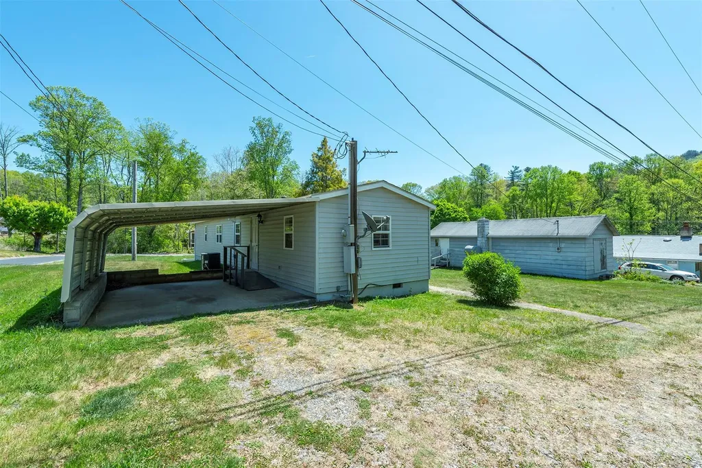28 Brooks Cove Road Black Mountain NC 28711