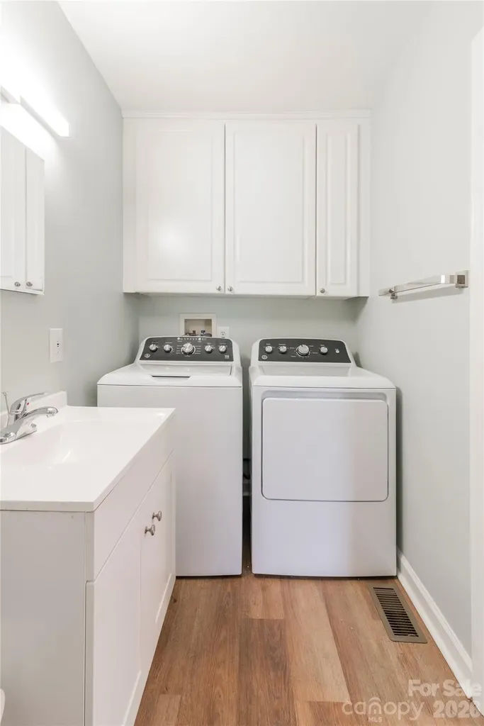 3037 Marlowe Avenue Charlotte NC 28208