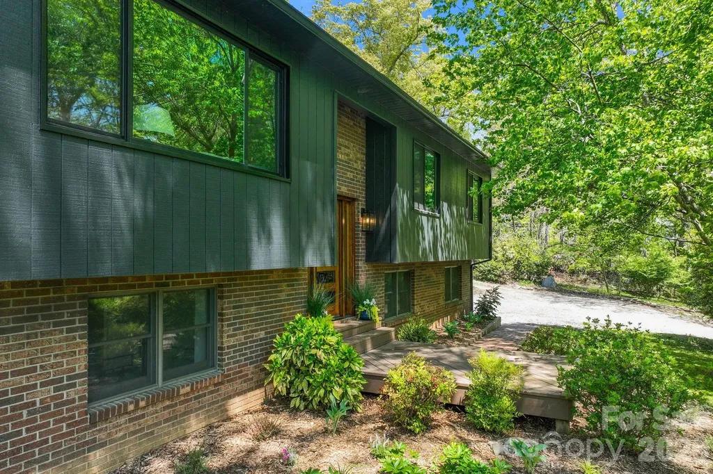 75 High Valley Estates Drive Alexander NC 28701