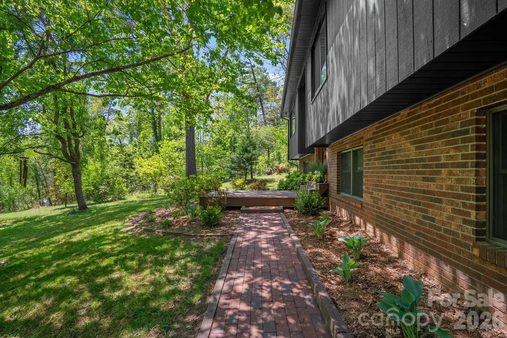 75 High Valley Estates Drive Alexander NC 28701