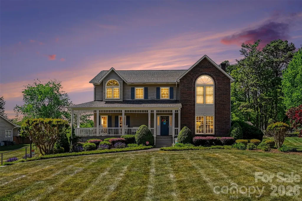 4051 Pinecrest Drive NE Hickory NC 28601