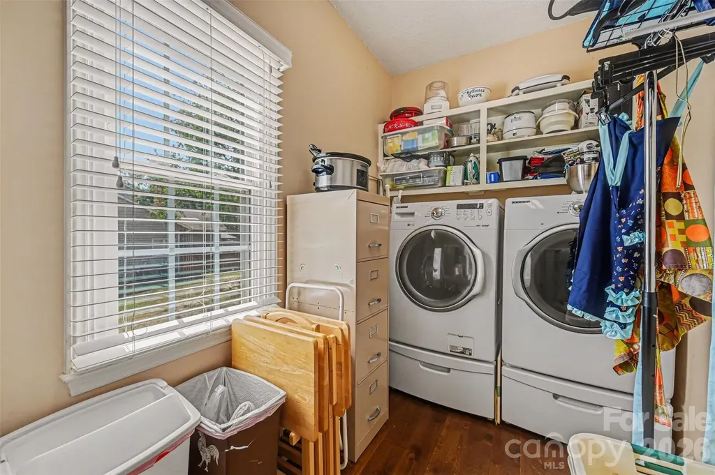 4051 Pinecrest Drive NE Hickory NC 28601