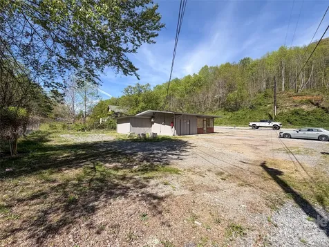 2803 Dellwood Road Waynesville NC 28786