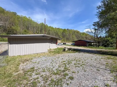 2803 Dellwood Road Waynesville NC 28786