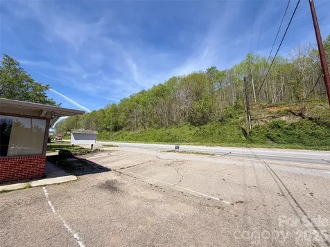2803 Dellwood Road Waynesville NC 28786
