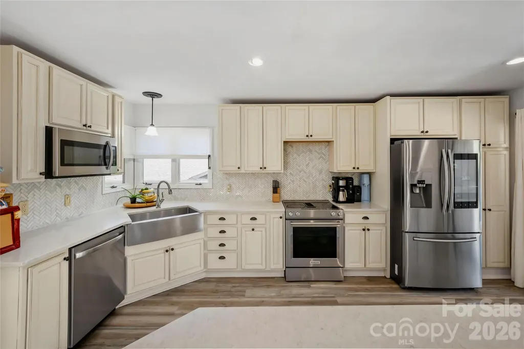 109 Clubwood Court Asheville NC 28803