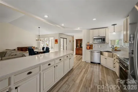 109 Clubwood Court Asheville NC 28803