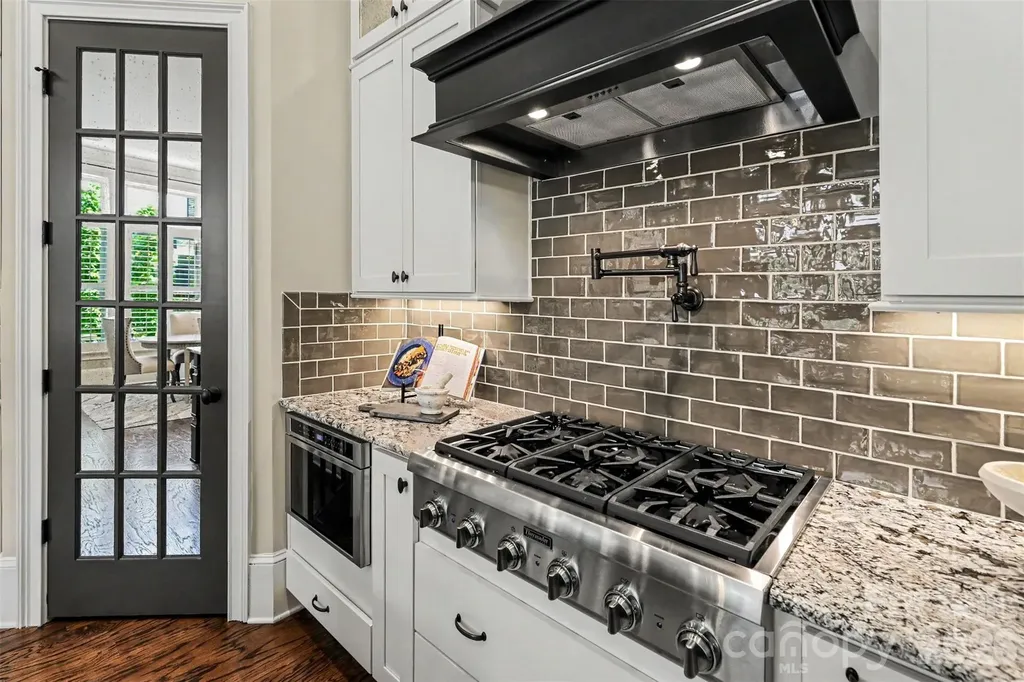4315 Calvet Court Charlotte NC 28210
