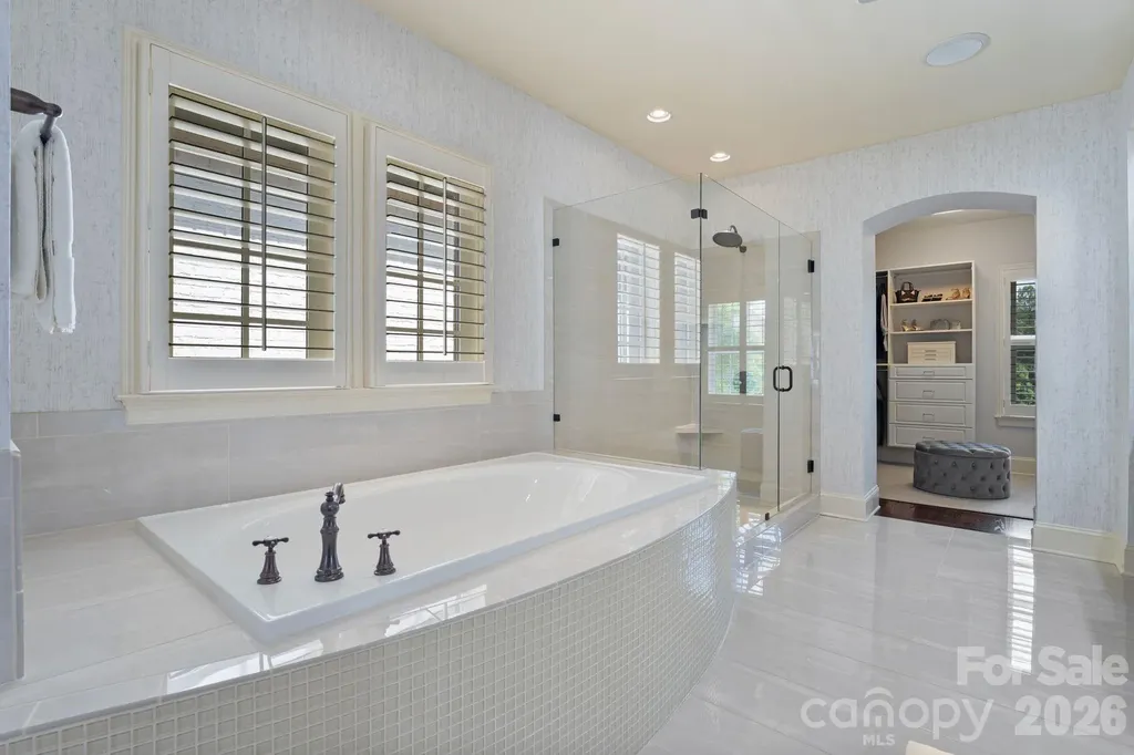 4315 Calvet Court Charlotte NC 28210