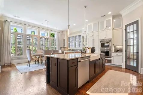 4315 Calvet Court Charlotte NC 28210