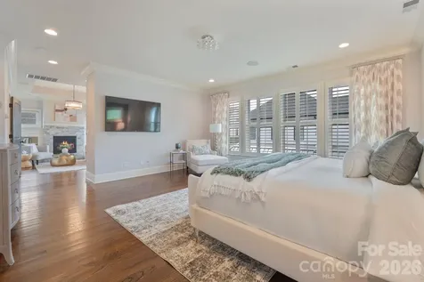 4315 Calvet Court Charlotte NC 28210