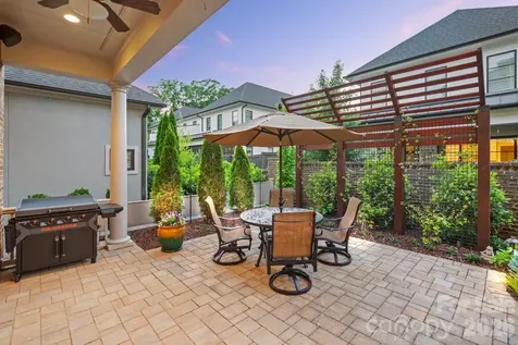 4315 Calvet Court Charlotte NC 28210