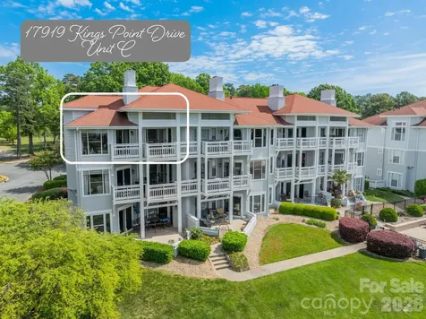 17919 Kings Point Drive Cornelius NC 28031