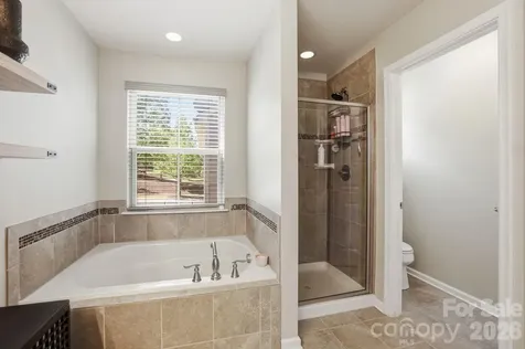 1819 Fleetwood Drive Charlotte NC 28208