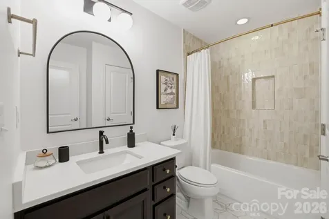 1819 Fleetwood Drive Charlotte NC 28208