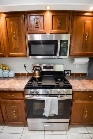 14 N Willow Wood Trail Hendersonville NC 28739