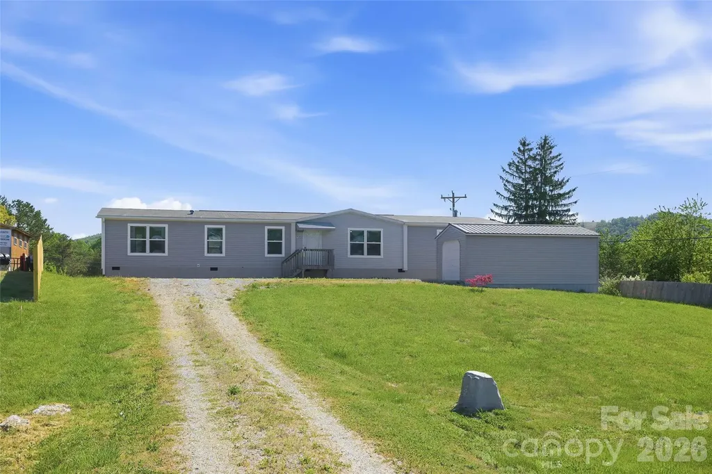 123 Big Oak Road Hendersonville NC 28792