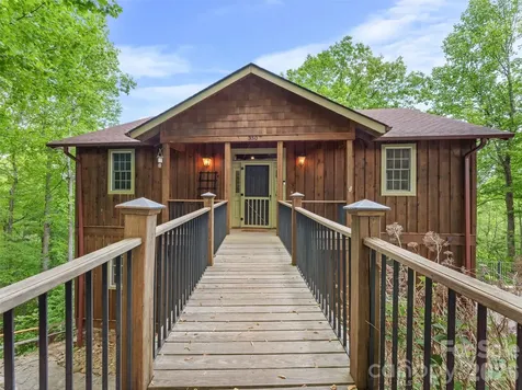 350 Laurel Mountain Trail Saluda NC 28773