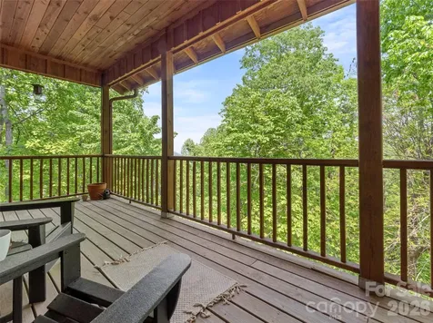 350 Laurel Mountain Trail Saluda NC 28773