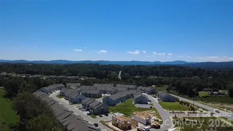 372 Creekview Road Hendersonville NC 28792