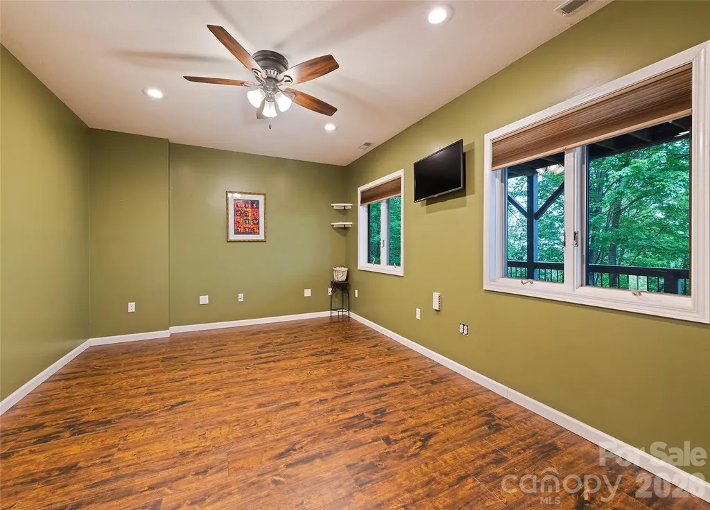 72 Tadpole Lane Waynesville NC 28785